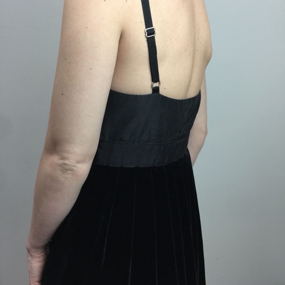 Le Lis Blanc Black Velvet Babydoll Midi Dress - Picture 7 of 8